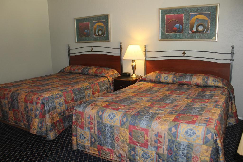 גראס ואלי Golden Chain Motel מראה חיצוני תמונה