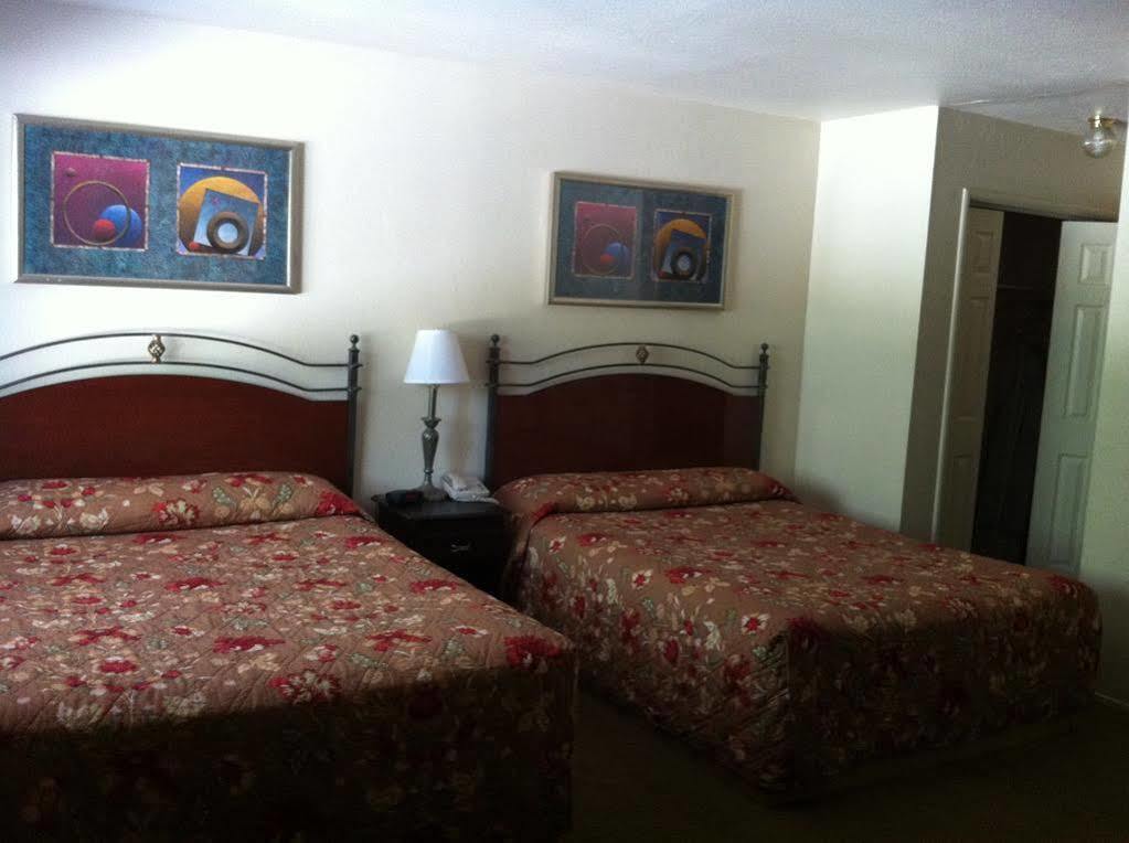 גראס ואלי Golden Chain Motel מראה חיצוני תמונה
