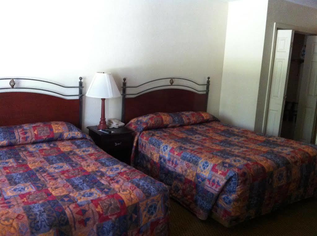 גראס ואלי Golden Chain Motel מראה חיצוני תמונה